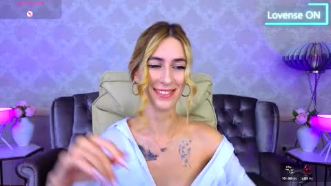 Snapshot of miss_martini chatting on September 2025 06:26:01 AM online show from September 2025 06:26:01 AM