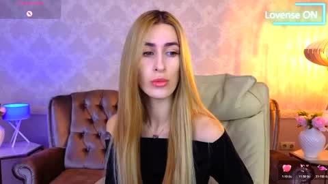 Snapshot of miss_martini chatting on November 2025 06:47:02 AM online show from November 2025 06:47:02 AM