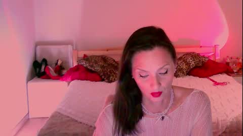Snapshot of miss_mimys chatting on February 2025 04:09:02 AM Nicol online show from February 2025 04:09:02 AM