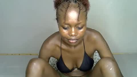 Snapshot of miss_pretty1 chatting on December 2025 08:53:01 AM miss_pretty1 online show from December 2025 08:53:01 AM