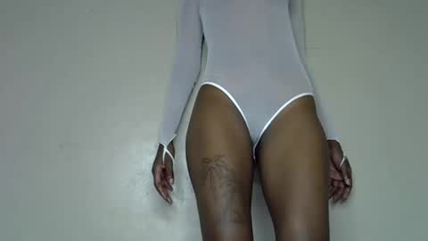 Snapshot of miss_pretty1 chatting on January 2026 05:49:02 PM miss_pretty1 online show from January 2026 05:49:02 PM