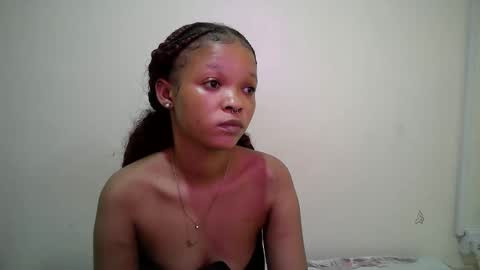 miss_rihanna2 online show from April 2026 03:42:01 PM