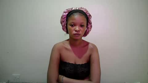 miss_rihanna2 online show from April 2026 05:06:02 PM