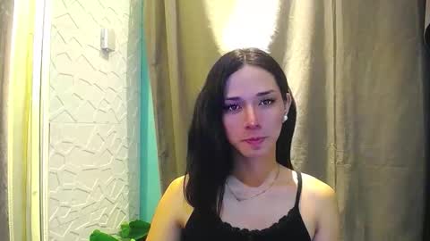 Snapshot of miss_rona_xoxo chatting on March 2026 11:22:02 AM Rona online show from March 2026 11:22:02 AM