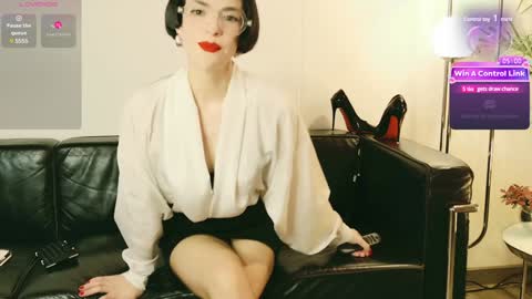 Snapshot of miss_satori_rose chatting on December 2024 09:54:02 PM Satori Rose online show from December 2024 09:54:02 PM