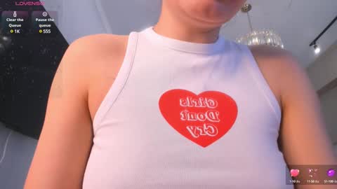 Snapshot of miss_shine_ chatting on March 2025 05:00:02 AM Miss shine online show from March 2025 05:00:02 AM