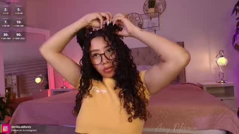 Snapshot of miss_sidney chatting on November 2025 01:11:01 PM Amy Olivera online show from November 2025 01:11:01 PM