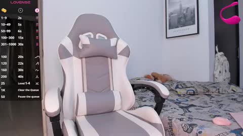 miss_soffi1 online show from February 2025 02:04:01 PM