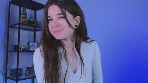 Snapshot of miss_spider chatting on January 2025 09:24:01 AM Spider girl Help me reach 10 likes online show from January 2025 09:24:01 AM