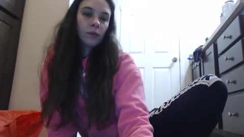 Snapshot of miss_sunshine01 chatting on December 2024 02:09:02 AM Bella online show from December 2024 02:09:02 AM