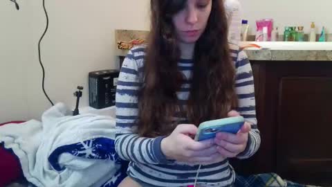 Snapshot of miss_sunshine01 chatting on November 2025 05:26:02 PM Bella online show from November 2025 05:26:02 PM