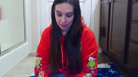 Snapshot of miss_sunshine01 chatting on January 2026 08:51:02 PM Bella online show from January 2026 08:51:02 PM