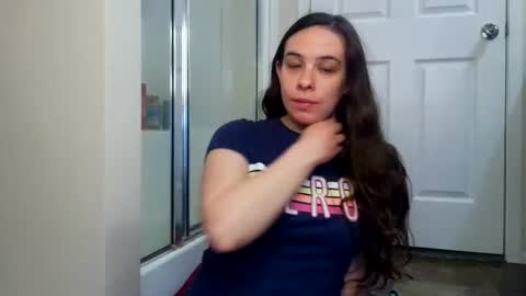 Snapshot of miss_sunshine01 chatting on June 2026 02:32:02 AM Bella online show from June 2026 02:32:02 AM