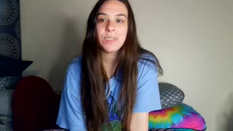 Snapshot of miss_sunshine01 chatting on June 2026 05:14:02 PM Bella online show from June 2026 05:14:02 PM