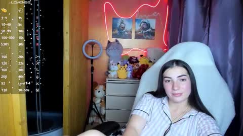 Snapshot of miss_tasy chatting on September 2025 09:44:01 AM Melanie January 15th is my birthday there will be an interesting show online show from September 2025 09:44:01 AM