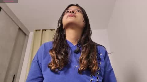 hanna    online show from April 2026 07:04:01 AM
