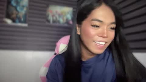 miss_veron_xoxo online show from May 2026 07:25:01 AM
