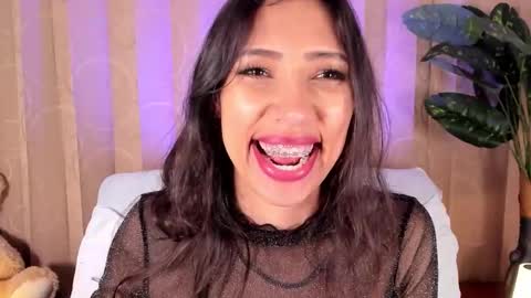 Snapshot of miss_veronica2 chatting on March 2026 01:39:01 PM Miss Veronica online show from March 2026 01:39:01 PM