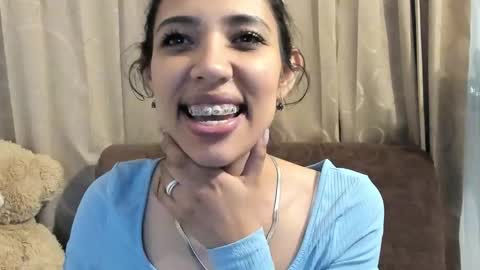 Snapshot of miss_veronica2 chatting on March 2026 12:48:02 AM Miss Veronica online show from March 2026 12:48:02 AM