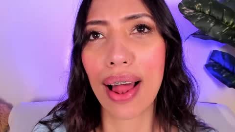 Miss Veronica online show from May 2026 01:16:01 PM