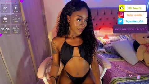 Snapshot of miss_west chatting on October 2025 06:09:01 AM Tay Tay Independent Model online show from October 2025 06:09:01 AM