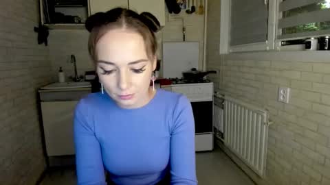 miss_you20 online show from September 2025 08:14:01 PM