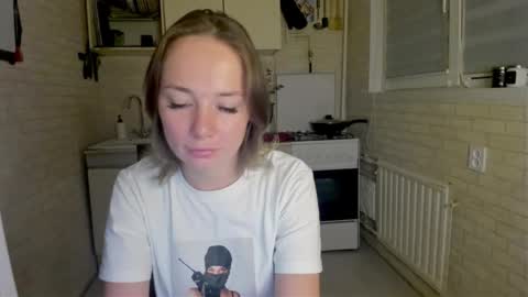 miss_you20 online show from October 2025 09:14:02 PM