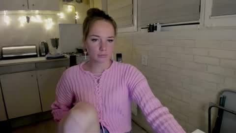 miss_you20 online show from October 2025 09:17:02 PM