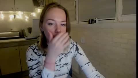 miss_you20 online show from October 2025 07:59:01 PM