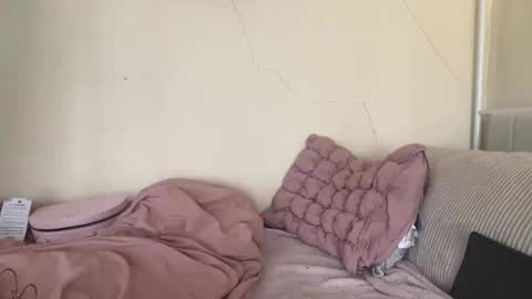 Snapshot of missabel chatting on April 2026 06:27:01 PM Abel online show from April 2026 06:27:01 PM