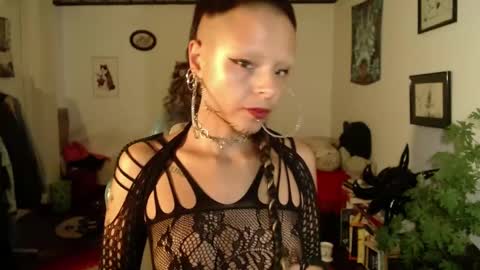 Snapshot of missanarky chatting on February 2025 01:27:01 AM Anarkitten online show from February 2025 01:27:01 AM