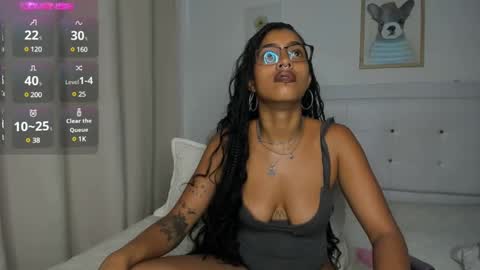 Snapshot of missangeldust chatting on February 2025 08:38:02 PM missangeldust online show from February 2025 08:38:02 PM