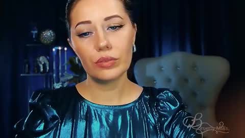 The divine Beverly online show from May 2026 05:12:01 AM