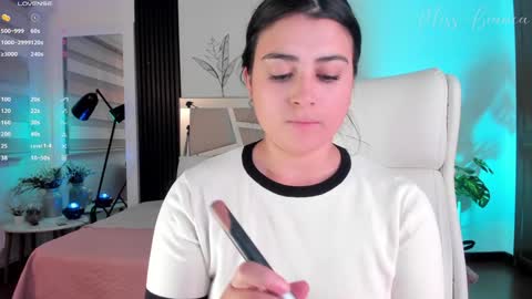 Snapshot of missbianca1 chatting on December 2024 11:13:02 PM Bianca Torres online show from December 2024 11:13:02 PM