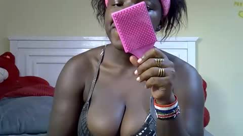 Snapshot of misscandy352_ chatting on April 2026 12:42:02 AM misscandy352_ online show from April 2026 12:42:02 AM