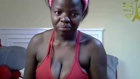 Snapshot of misscandy352_ chatting on April 2026 12:32:01 AM misscandy352_ online show from April 2026 12:32:01 AM