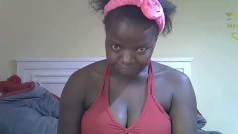 Snapshot of misscandy352_ chatting on April 2026 11:16:01 PM misscandy352_ online show from April 2026 11:16:01 PM