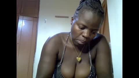 misscandy352_ online show from May 2026 05:52:01 PM