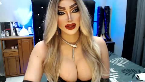 Snapshot of misschannel4sub chatting on January 2025 06:57:02 PM PRIESTESS CHANNEL online show from January 2025 06:57:02 PM
