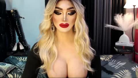 Snapshot of misschannel4sub chatting on February 2025 11:54:02 PM PRIESTESS CHANNEL online show from February 2025 11:54:02 PM
