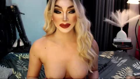 Snapshot of misschannel4sub chatting on March 2025 11:50:01 AM PRIESTESS CHANNEL online show from March 2025 11:50:01 AM