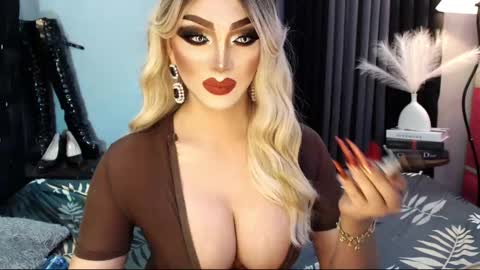 Snapshot of misschannel4sub chatting on March 2025 09:21:01 AM PRIESTESS CHANNEL online show from March 2025 09:21:01 AM