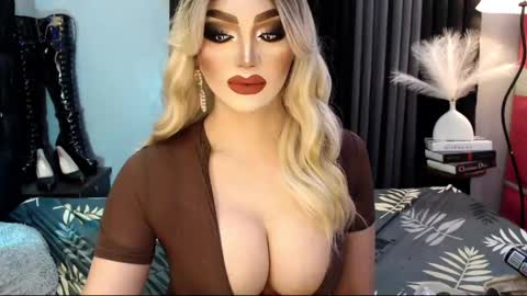 Snapshot of misschannel4sub chatting on March 2025 02:34:02 PM PRIESTESS CHANNEL online show from March 2025 02:34:02 PM