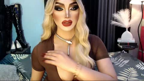 Snapshot of misschannel4sub chatting on March 2025 09:40:02 PM PRIESTESS CHANNEL online show from March 2025 09:40:02 PM