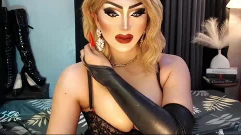 Snapshot of misschannel4sub chatting on September 2025 12:44:02 AM PRIESTESS CHANNEL online show from September 2025 12:44:02 AM