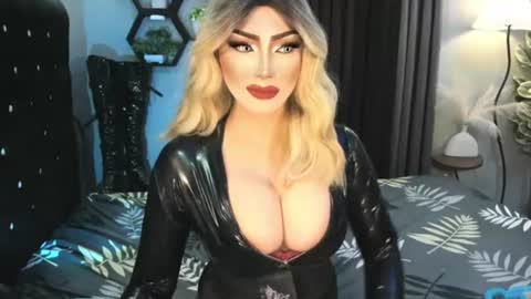 PRIESTESS CHANNEL online show from June 2026 10:16:01 PM