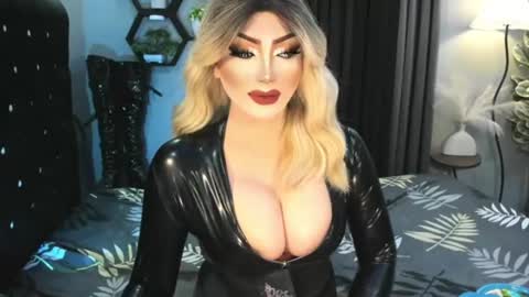 PRIESTESS CHANNEL online show from June 2026 10:43:01 PM