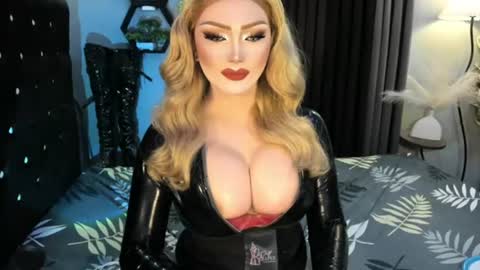 PRIESTESS CHANNEL online show from July 2026 05:56:02 PM