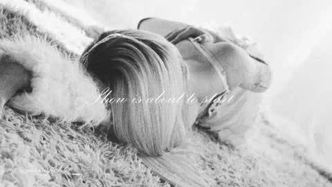 Chloe freelance model Please your thumbs up are important  online show from September 2025 11:39:02 PM