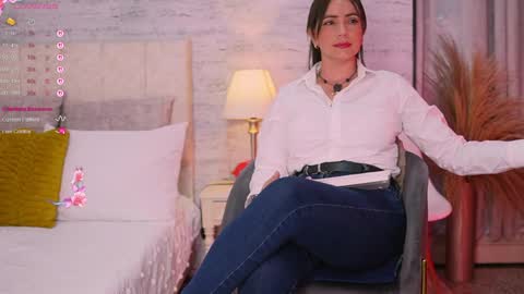 D A N A online show from May 2026 12:05:01 AM